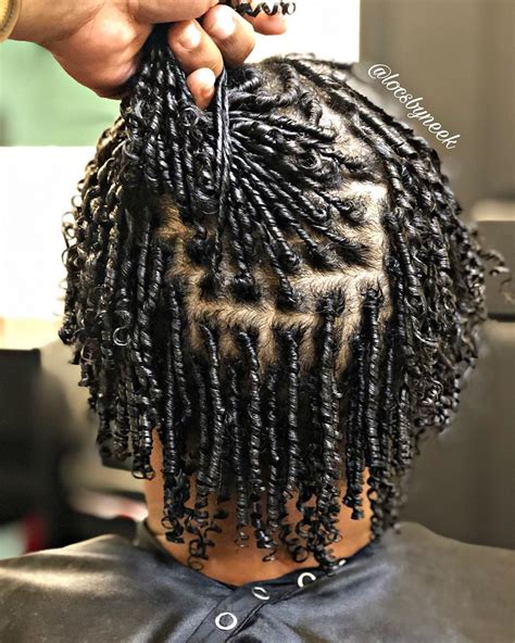 Dec 6, 2022 · ———»»» THIS VIDEO «««———This video covers (and compares) the main techniques for starting dreadlocks including: freeform/neglect method, twisting ... 